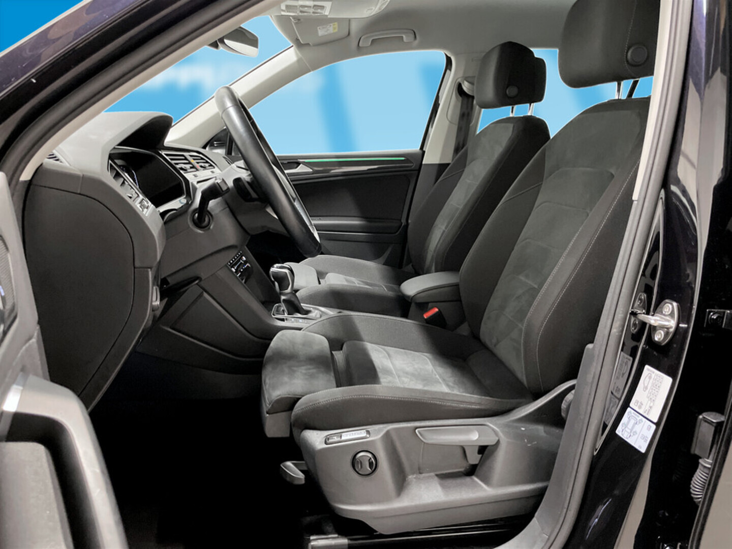 VOLKSWAGEN Tiguan 2021