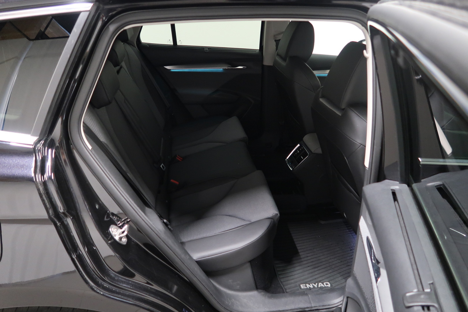 SKODA Enyaq 2022