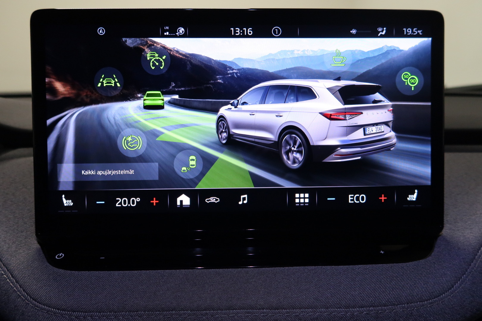 SKODA Enyaq 2022