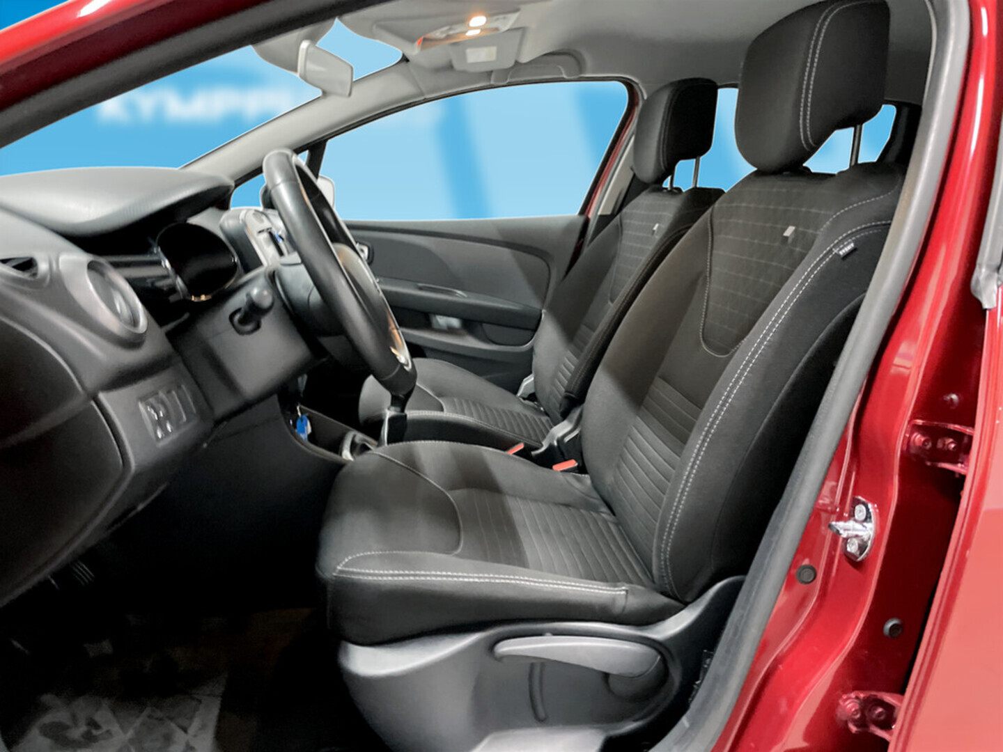 RENAULT Clio 2016