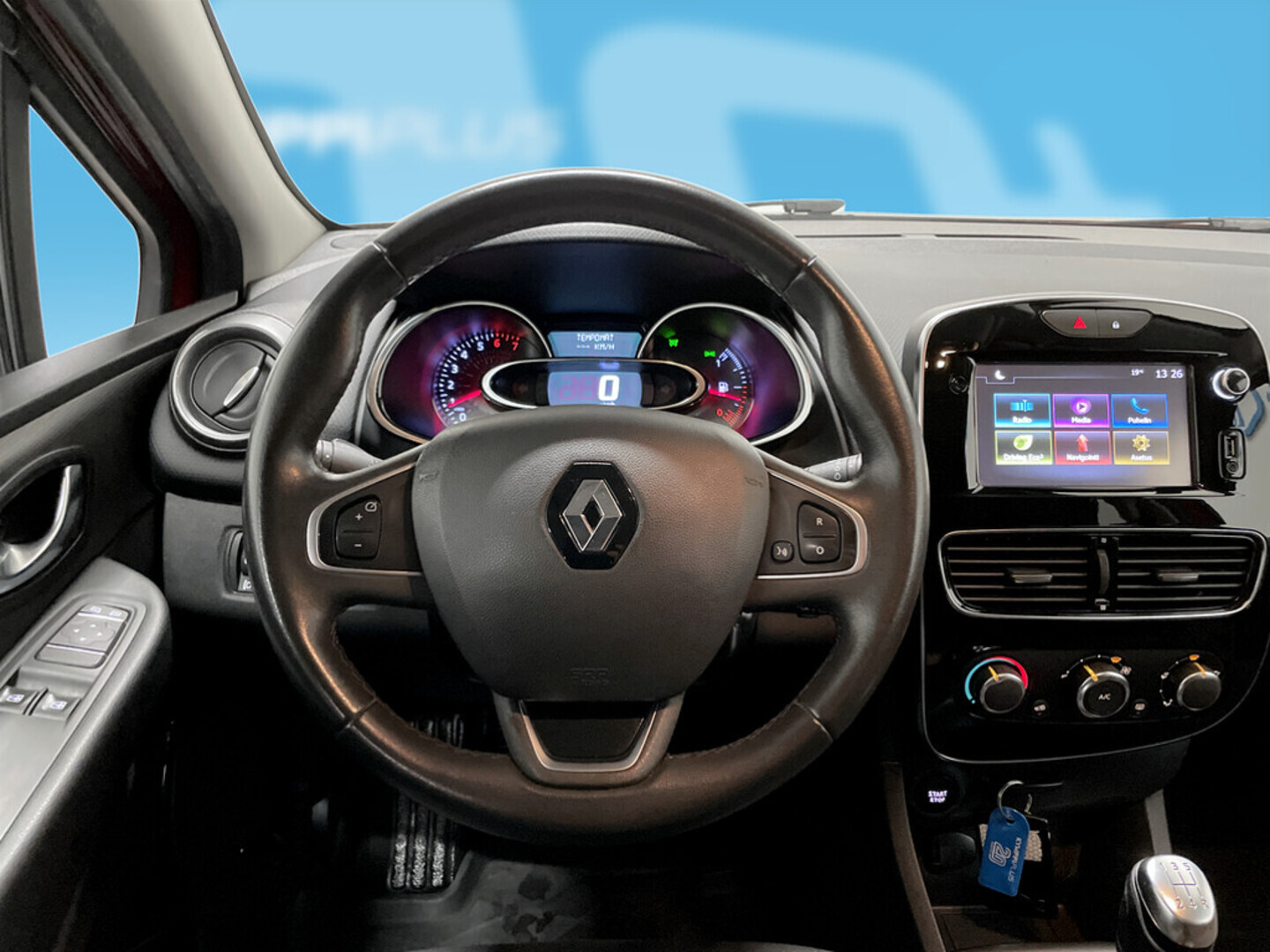 RENAULT Clio 2016