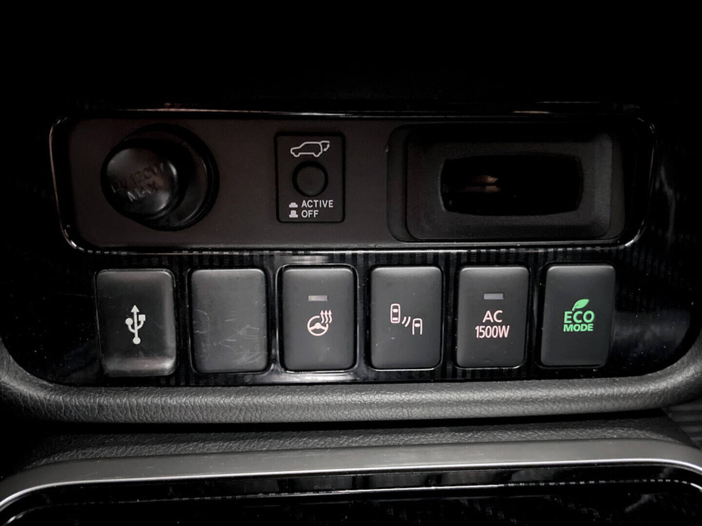 MITSUBISHI Outlander PHEV 2020