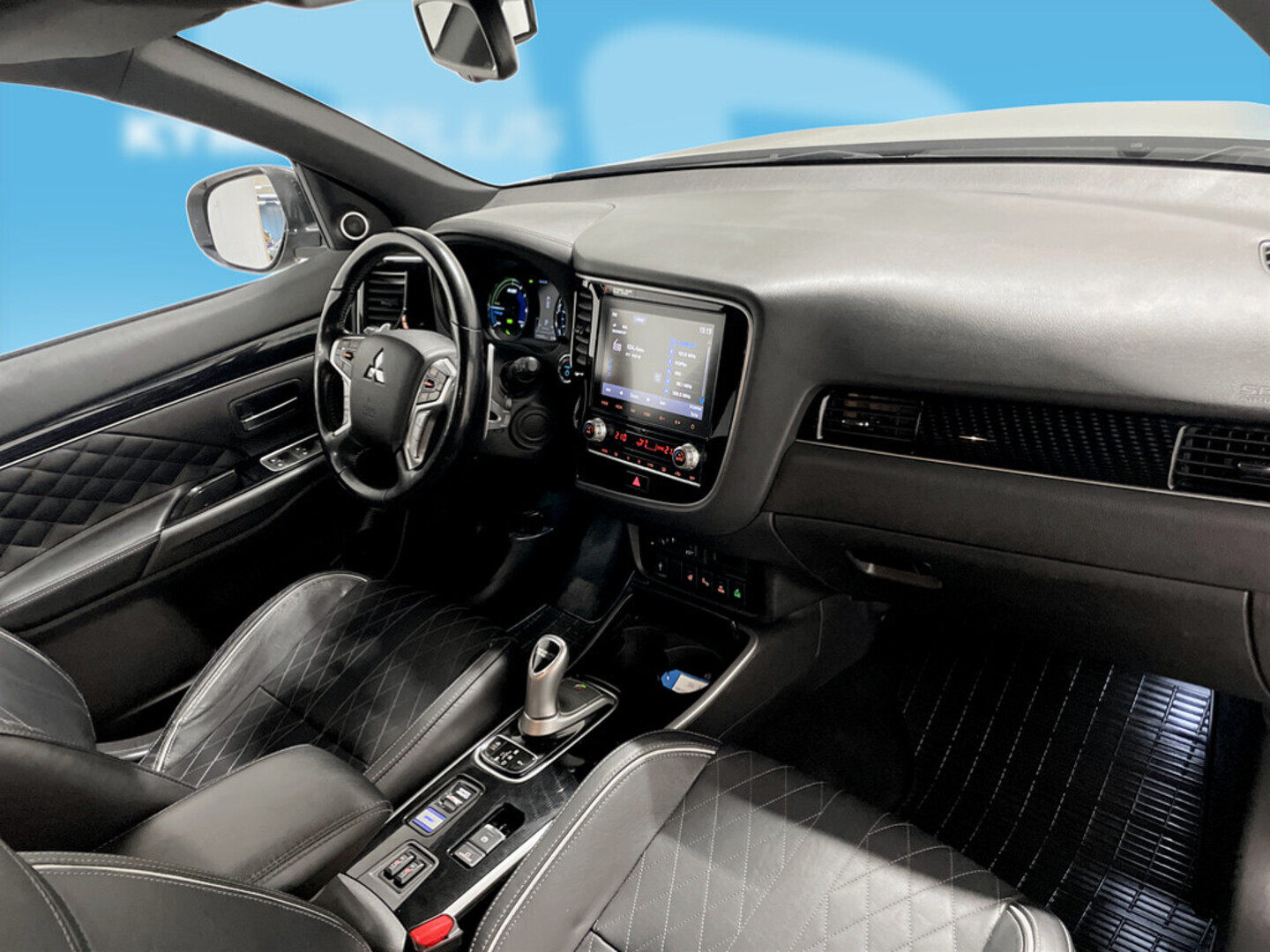 MITSUBISHI Outlander PHEV 2020