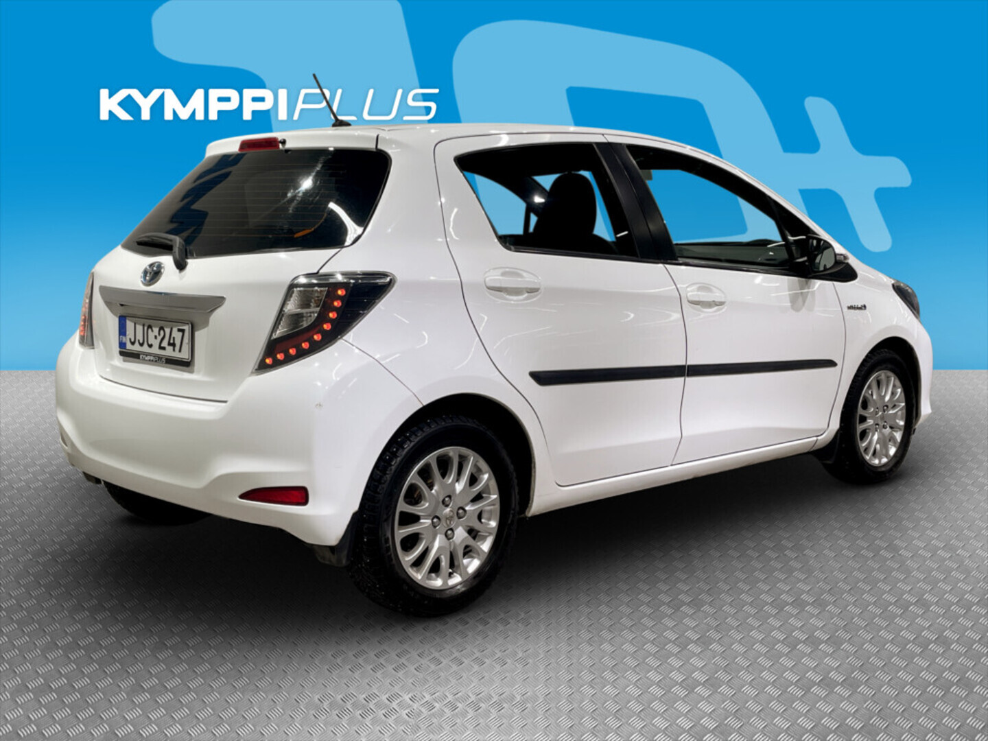 TOYOTA Yaris 2013