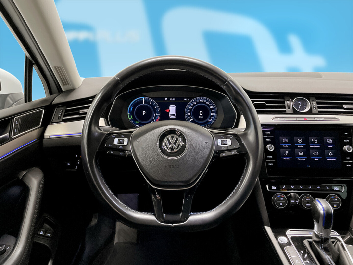 VOLKSWAGEN Passat 2018