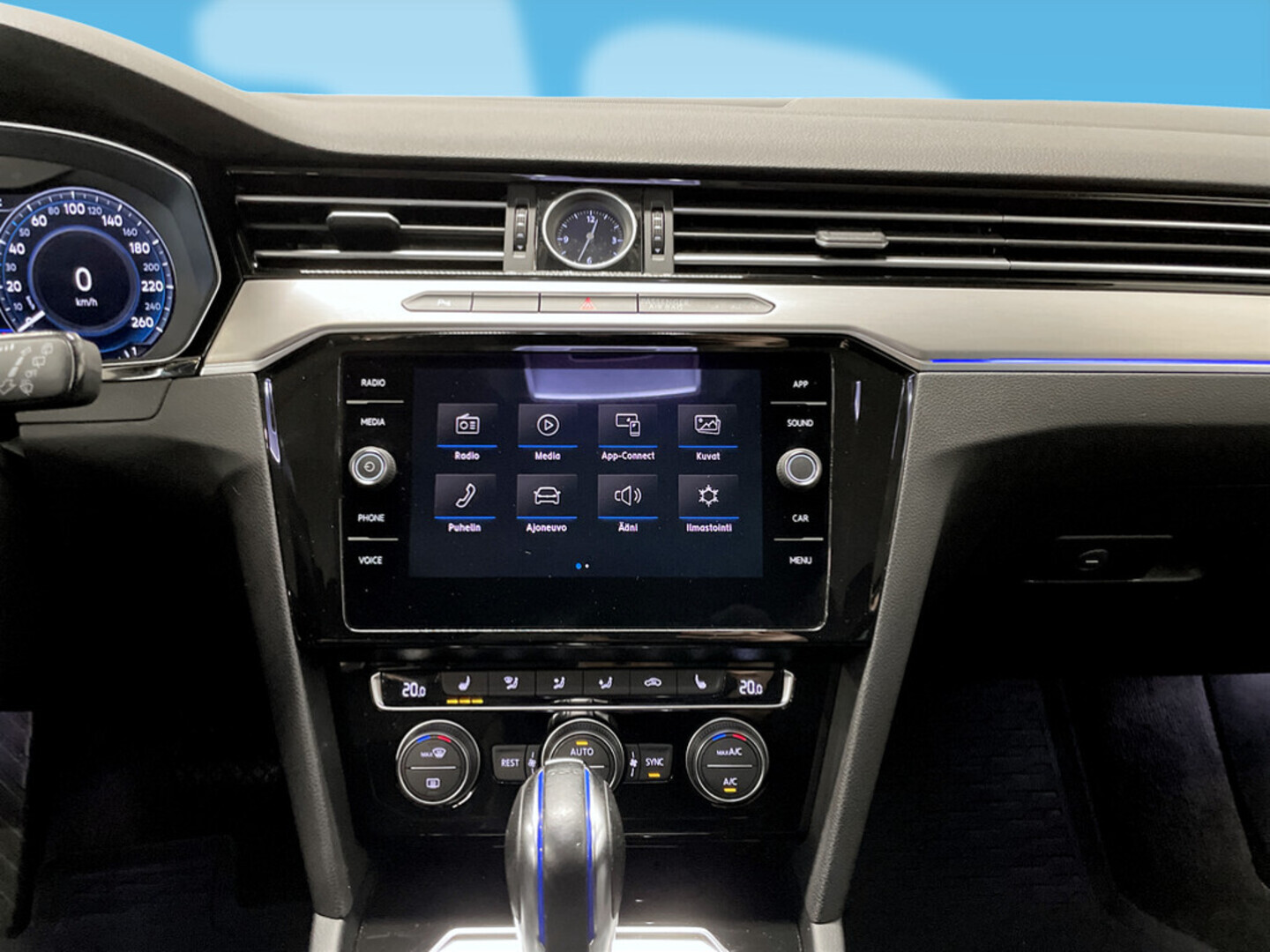 VOLKSWAGEN Passat 2018