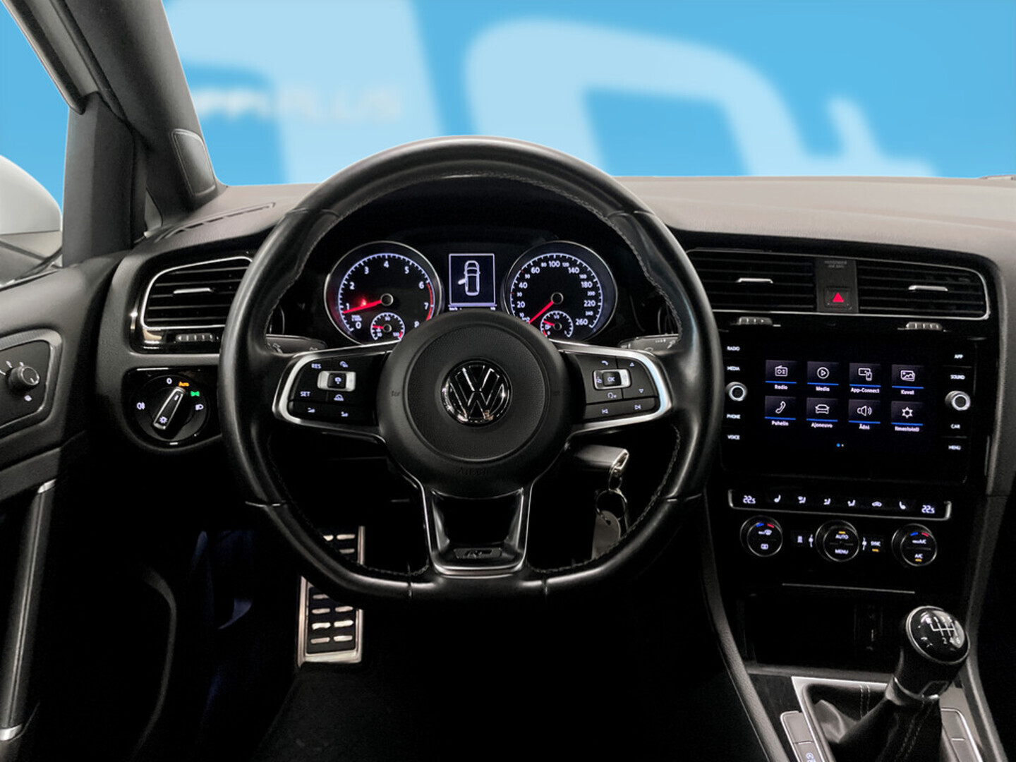 VOLKSWAGEN Golf 2018