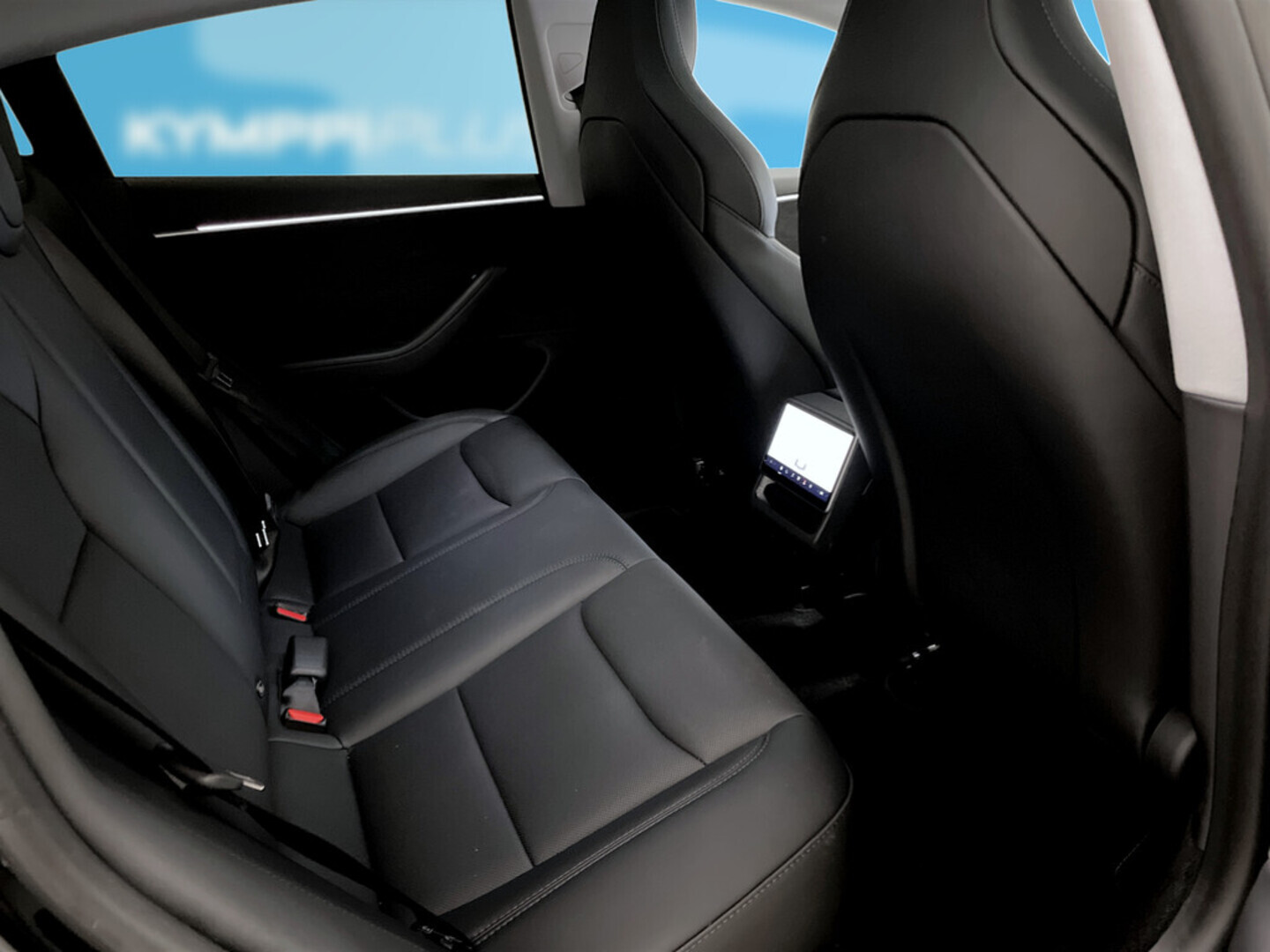TESLA Model 3 2024