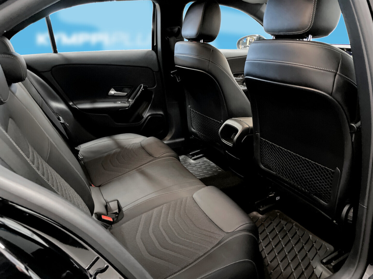 MERCEDES-BENZ A 2019