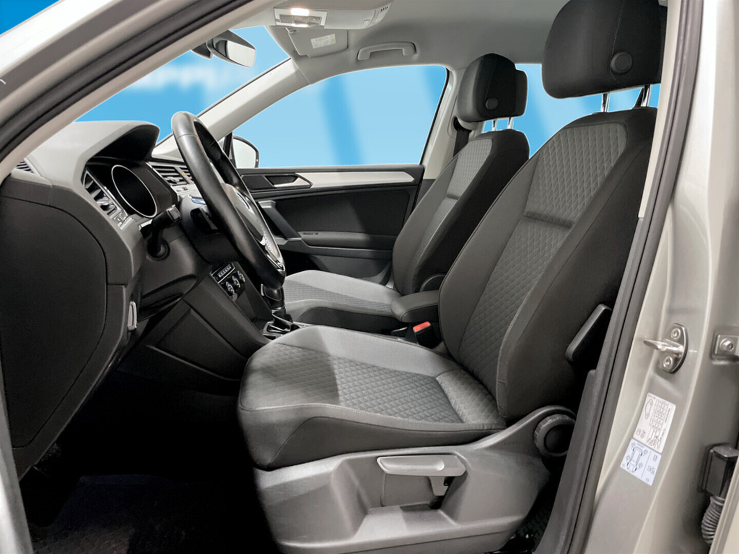 VOLKSWAGEN Tiguan 2016