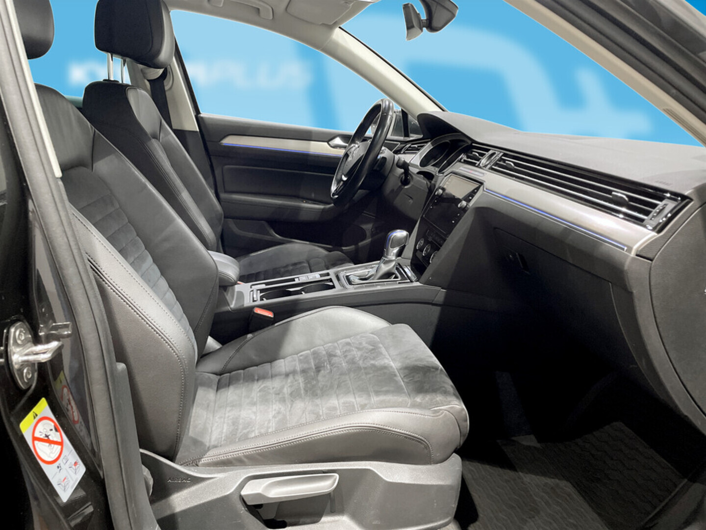 VOLKSWAGEN Passat 2018
