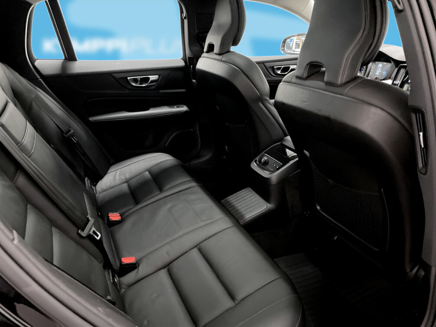 VOLVO V60 2019