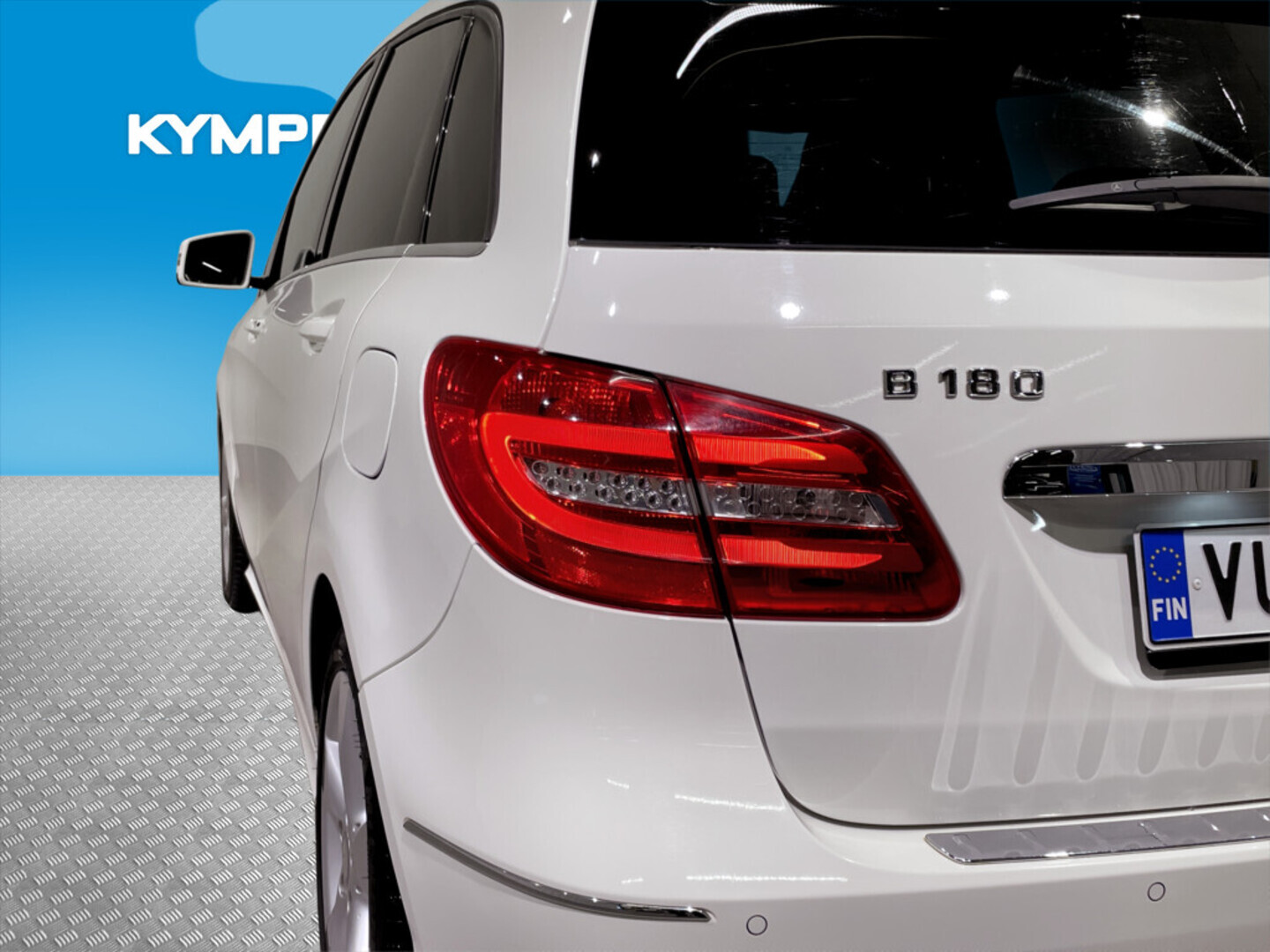 MERCEDES-BENZ B 2012