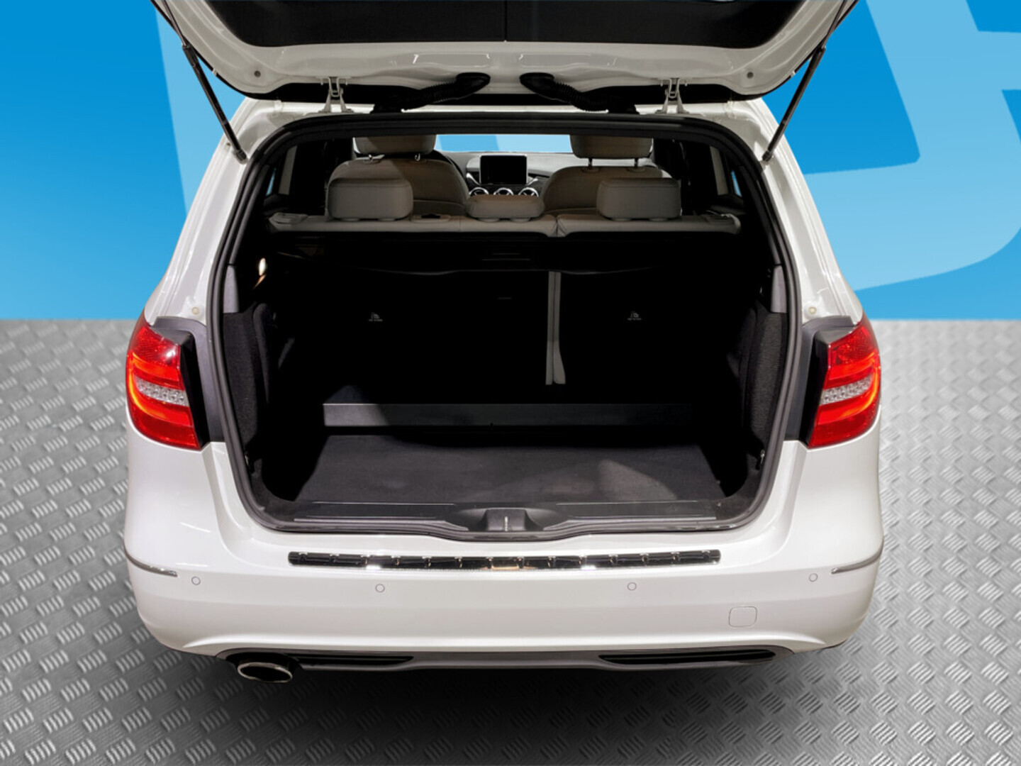 MERCEDES-BENZ B 2012