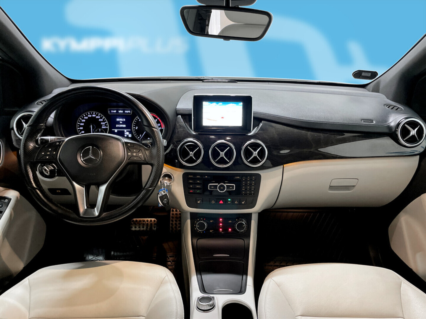 MERCEDES-BENZ B 2012