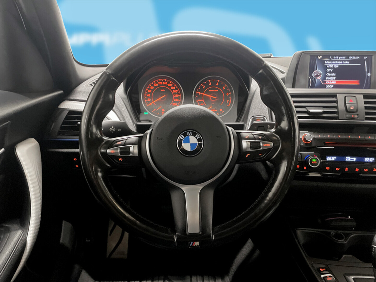 BMW 118 2016