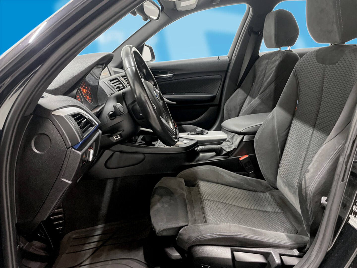 BMW 118 2016