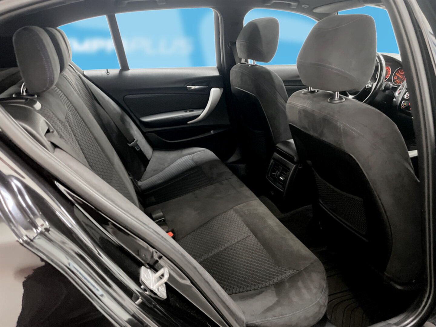 BMW 118 2016