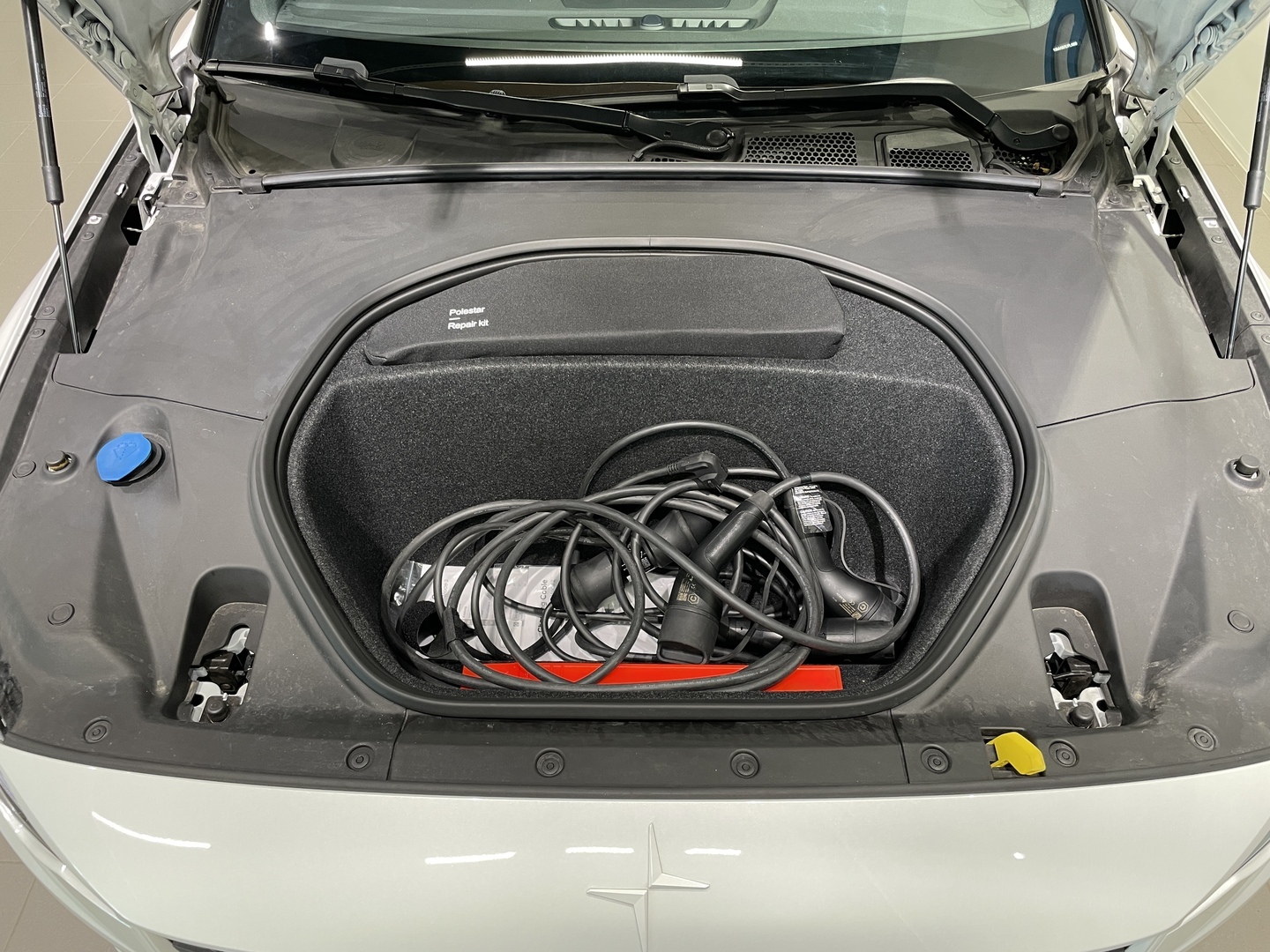 POLESTAR 2 2023