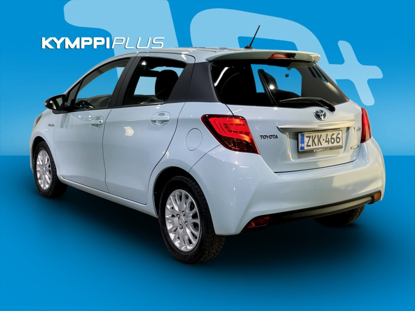 TOYOTA Yaris 2015