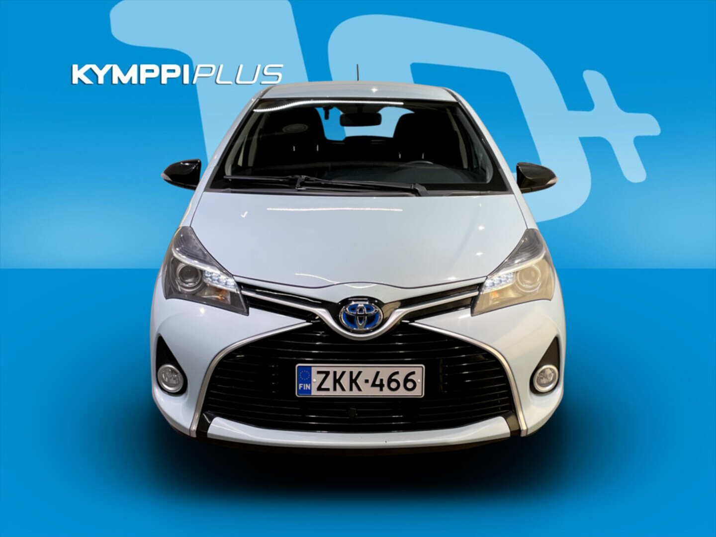 TOYOTA Yaris 2015