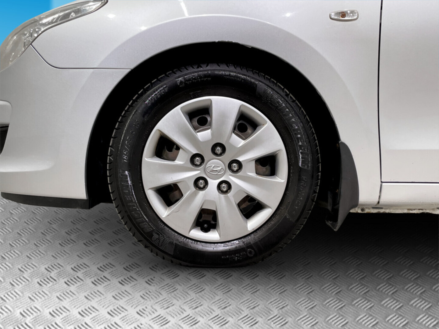 HYUNDAI i30 2009