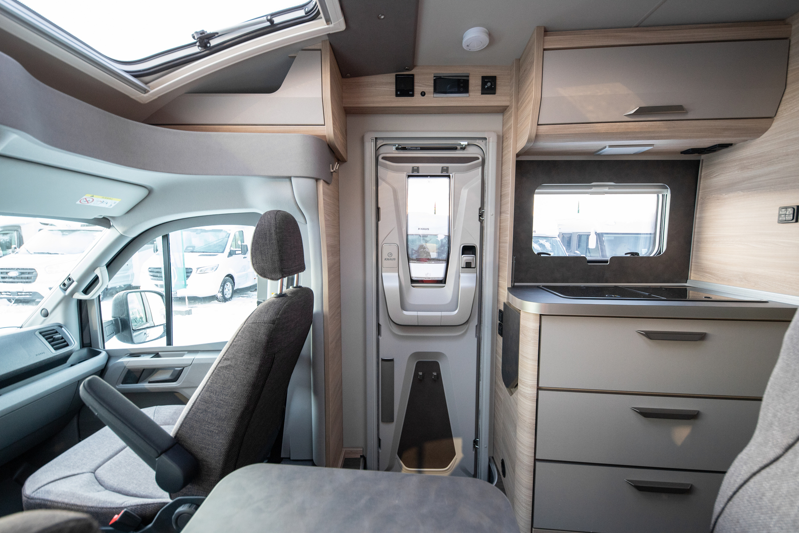 KNAUS Van Ti Plus 650 MEG Platinum Selection, 2026