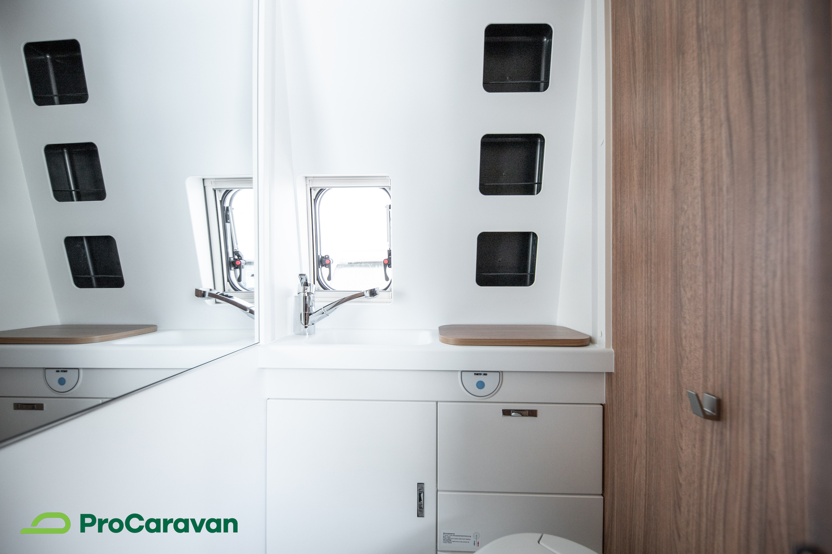 WEINSBERG CaraBus 600 ME Edition [FIRE] 2026