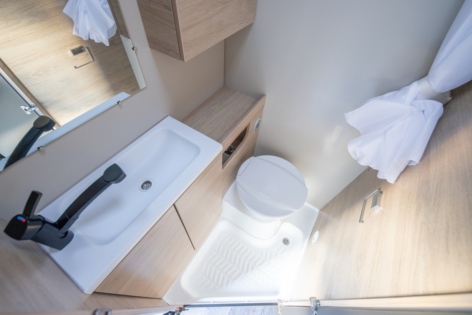 WEINSBERG CaraOne 2026