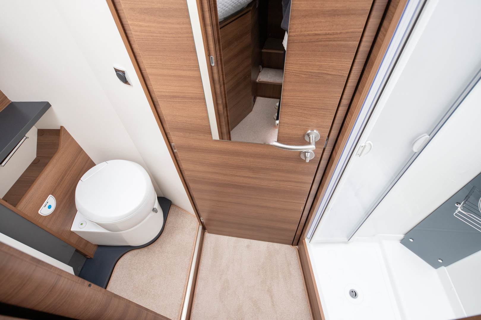 RAPIDO 866F Scandinavian Exclusive 2025