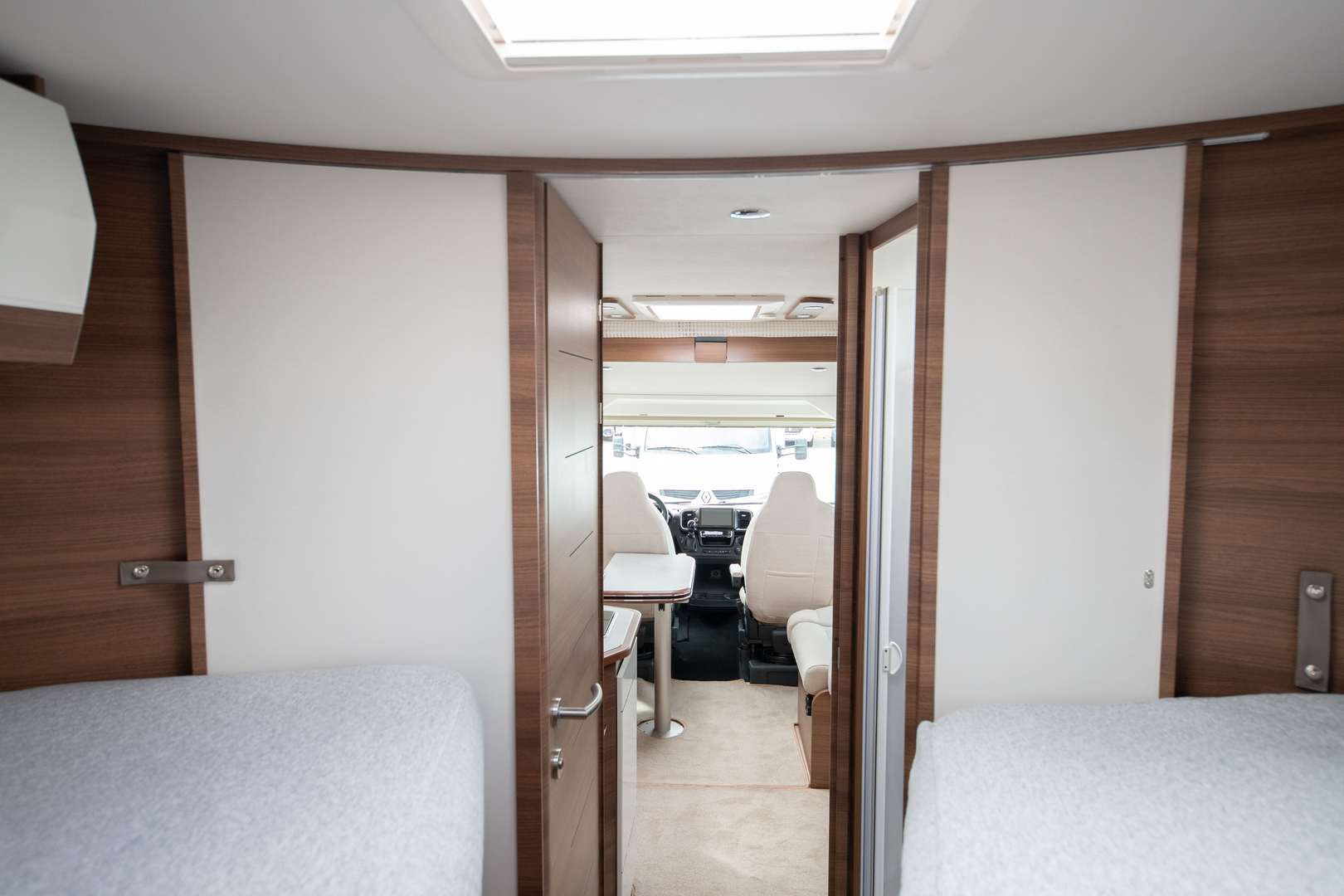 RAPIDO 866F Scandinavian Exclusive 2025