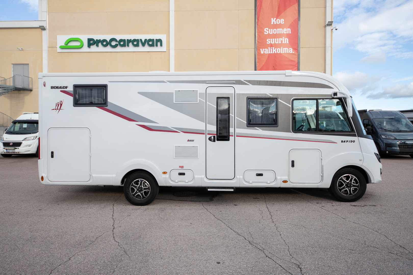 RAPIDO 8066 DF Ultimate Line ALDE 2025