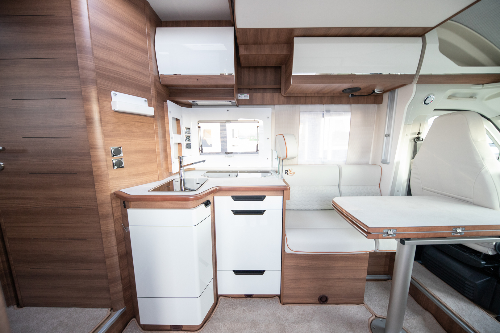 RAPIDO 696F R65 Edition 2026