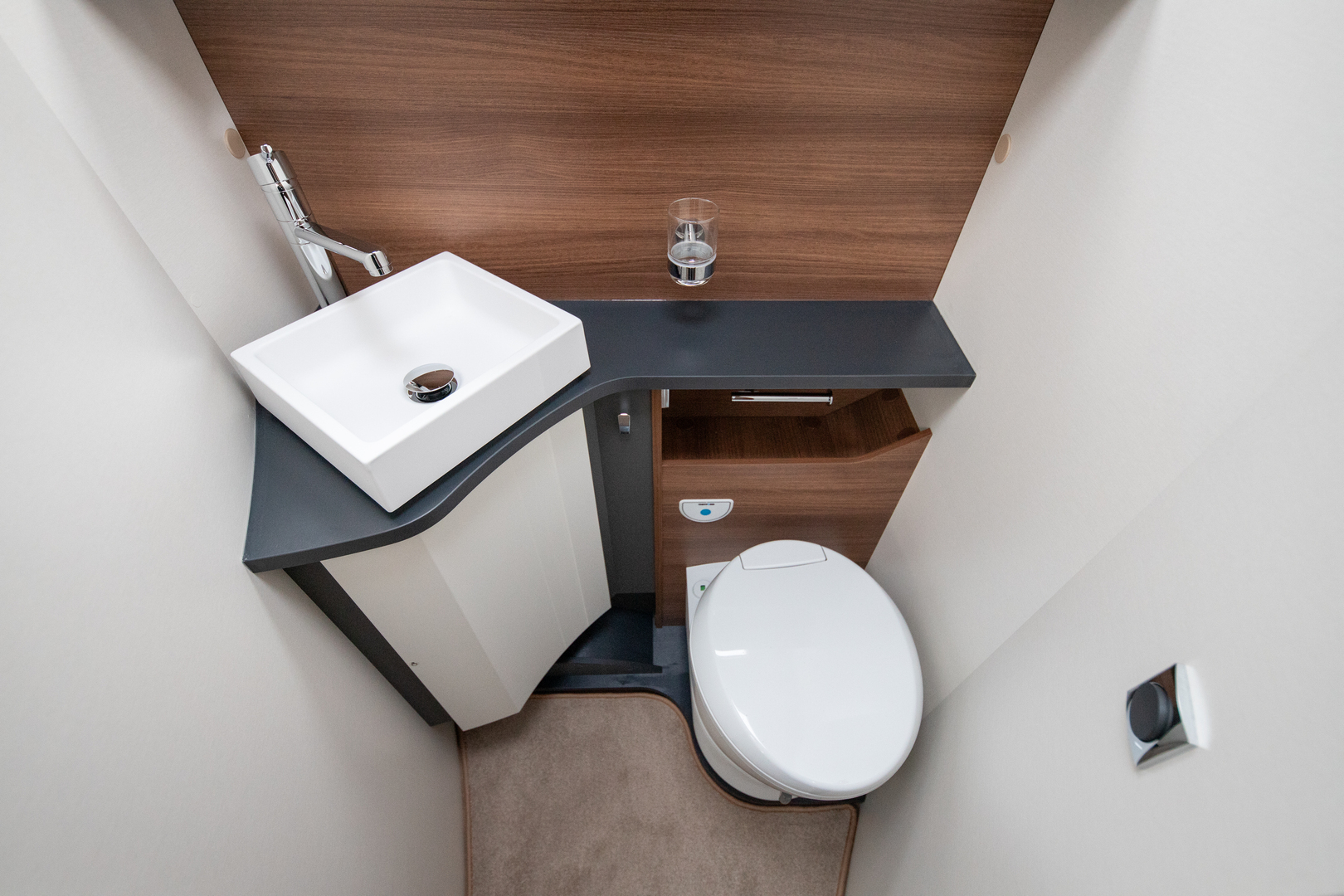 RAPIDO 696F R65 Edition 2026