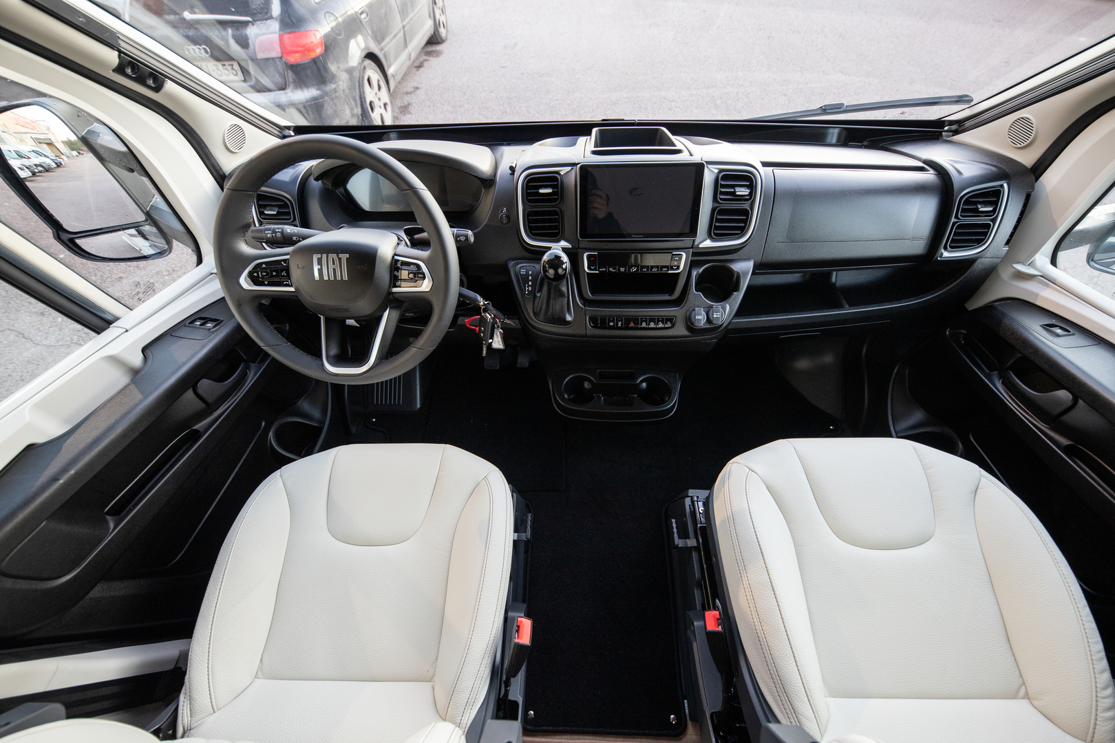 RAPIDO 696F R65 Edition 2026