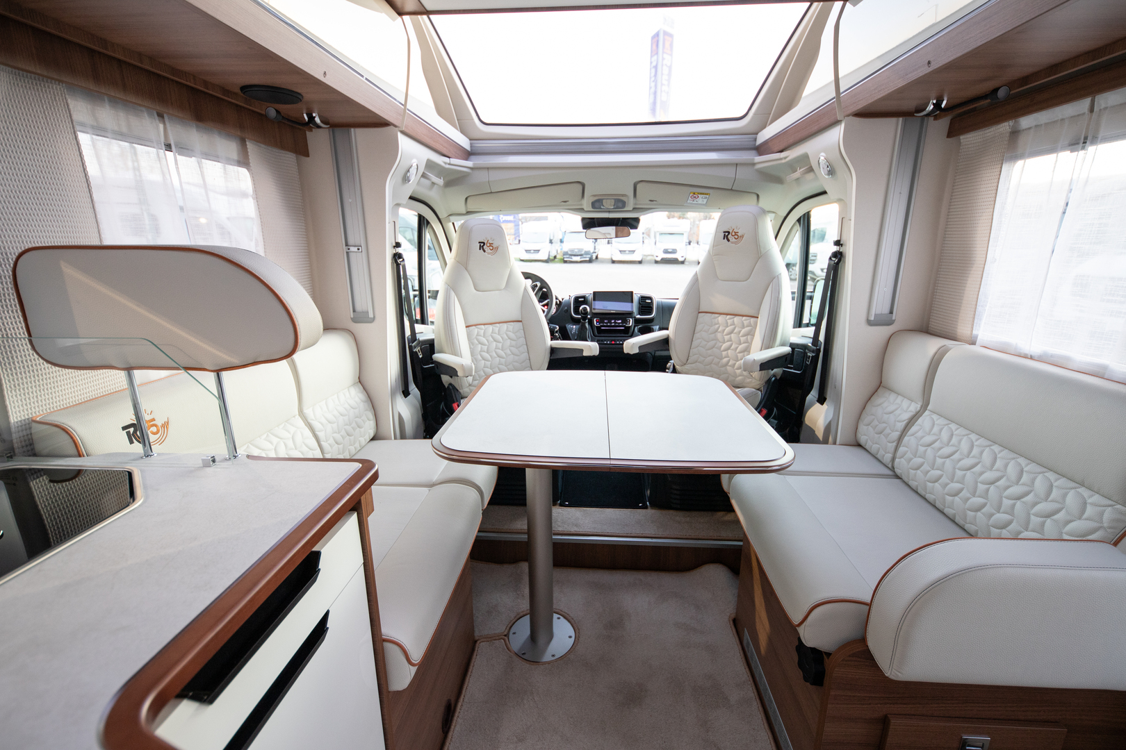 RAPIDO 696F R65 Edition 2026