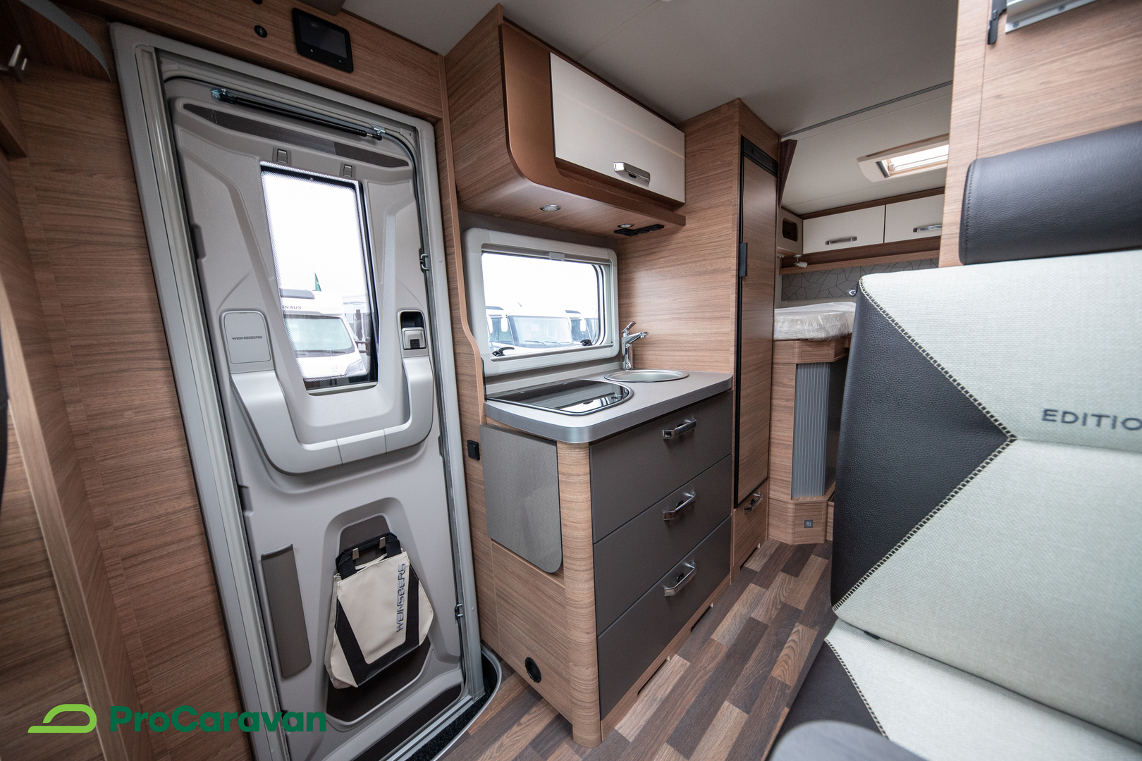 WEINSBERG CaraCompact 600 MEG Edition [PEPPER] TULOSSA 2026