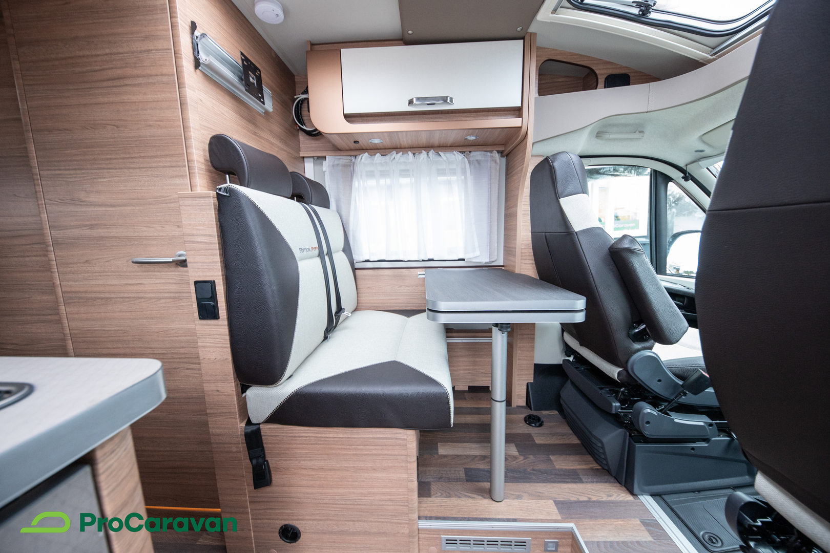 WEINSBERG CaraCompact 600 MEG Edition [PEPPER] TULOSSA 2026