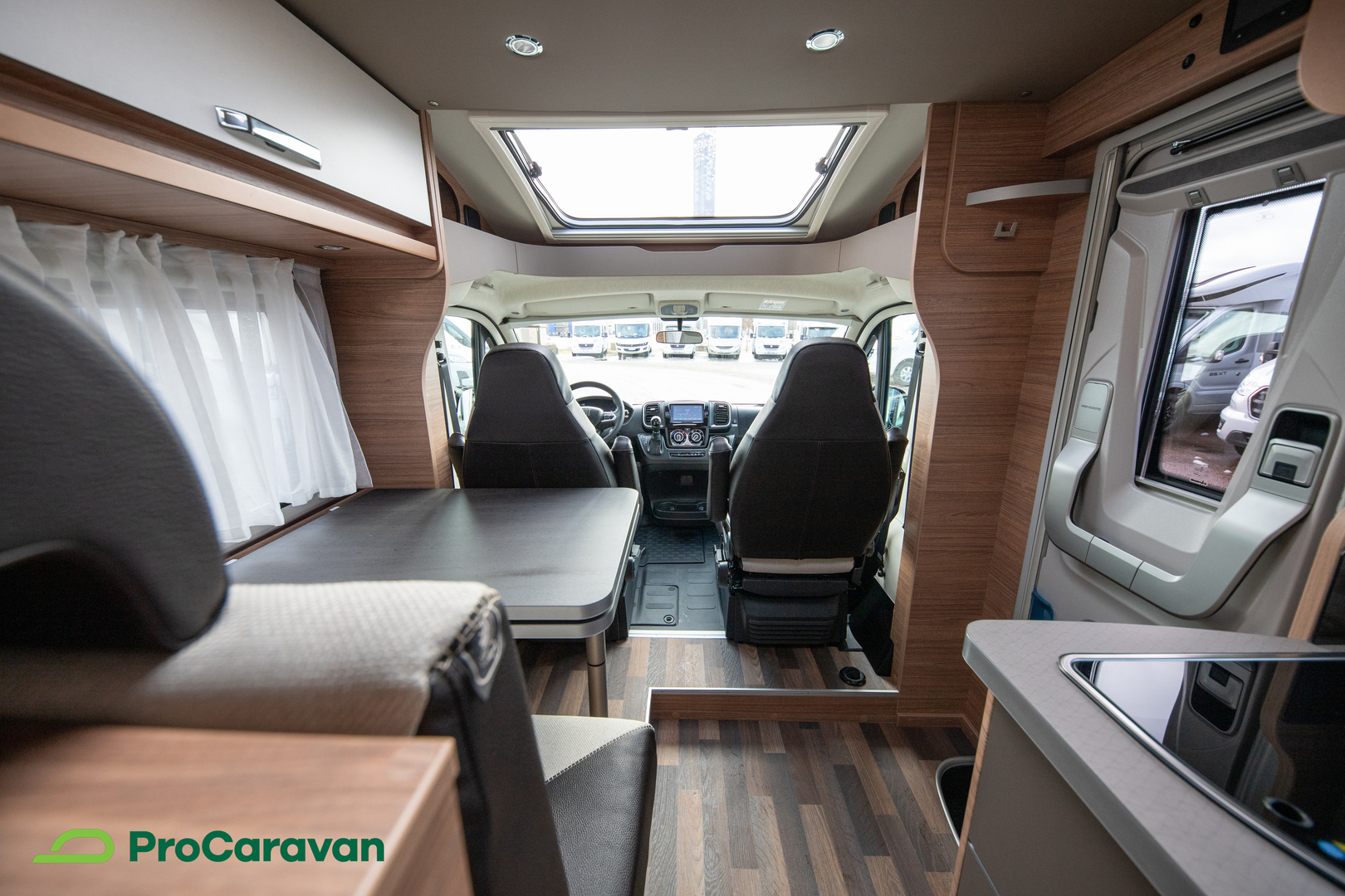 WEINSBERG CaraCompact 600 MF Edition [PEPPER] 2026