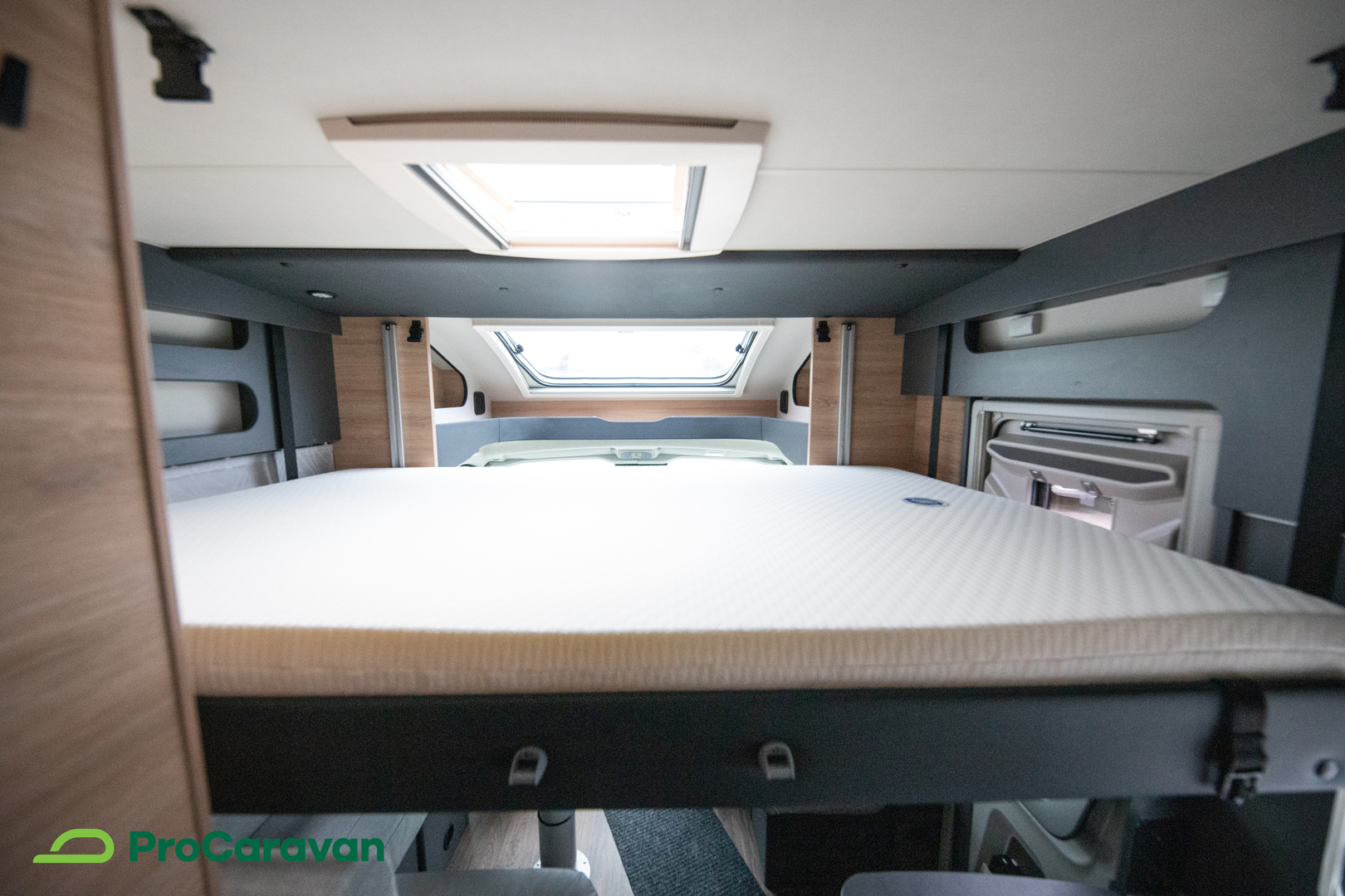 KNAUS Live Wave 650 MEG Platinum Selection 2027