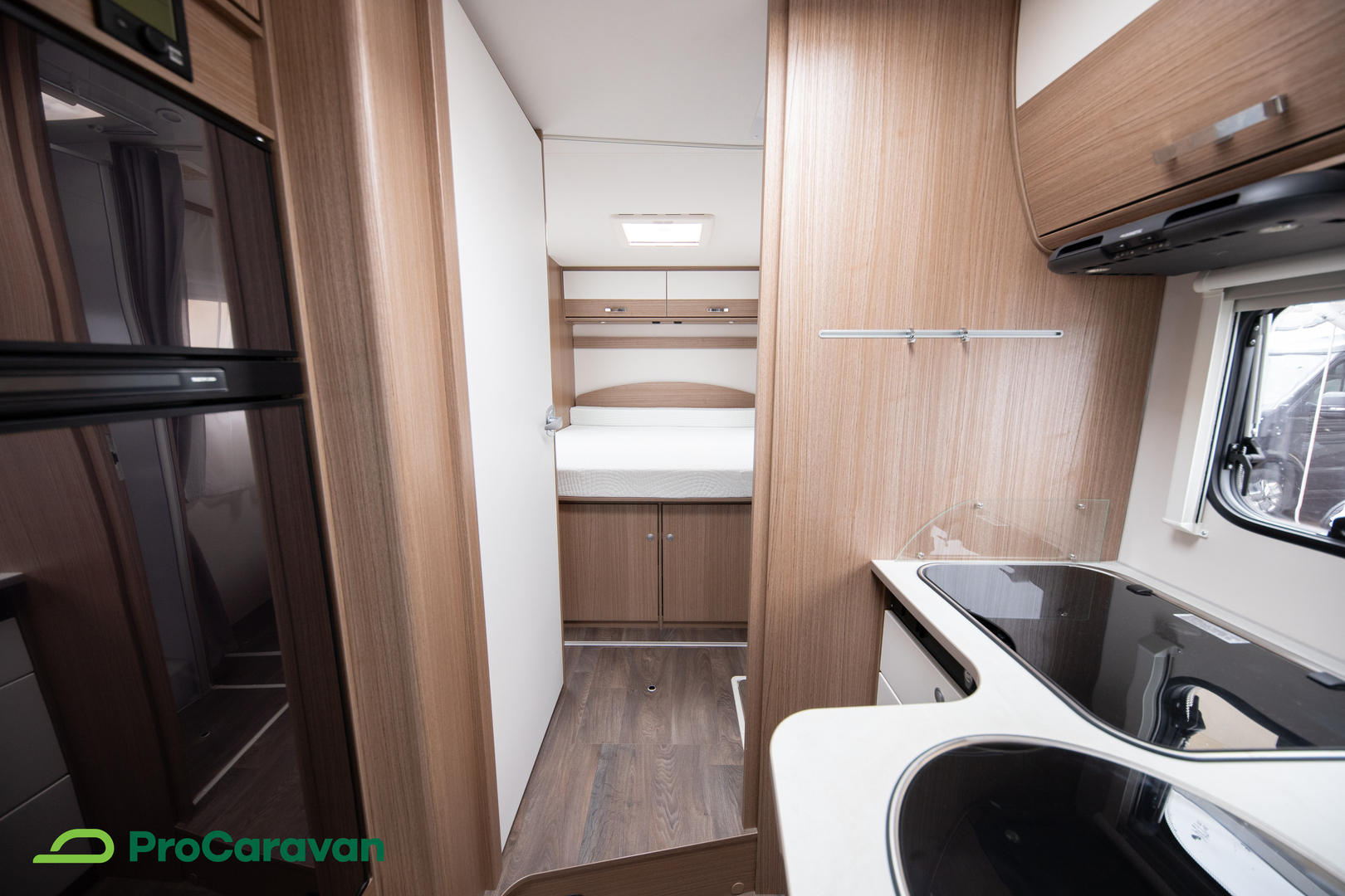CARADO T 449 2019