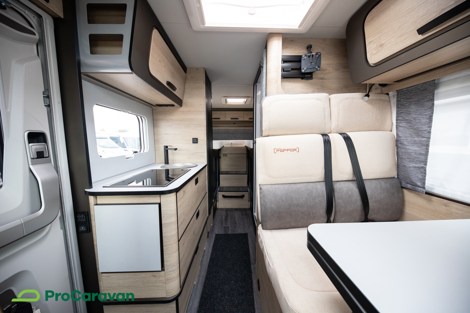 WEINSBERG CaraCompact 600 MEG Edition [PEPPER] 2027