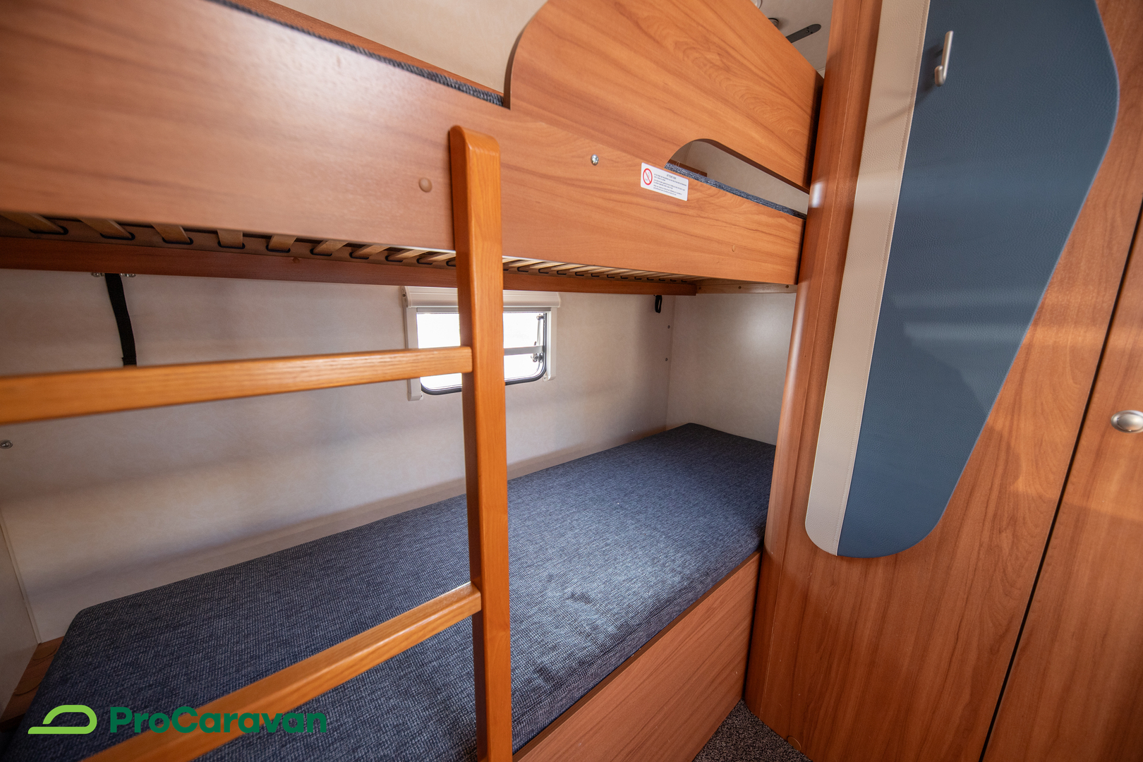 WEINSBERG CaraOne 2014