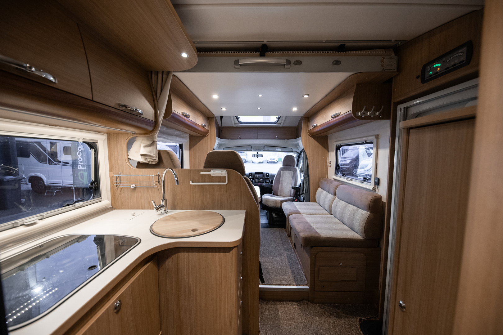 ADRIA Matrix Axess M 680 SP 2013