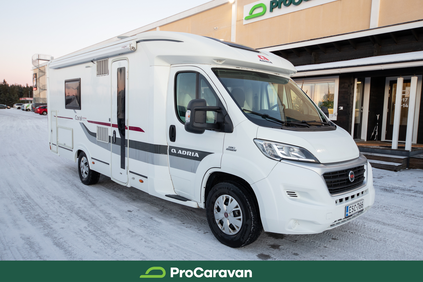 ADRIA Coral Supreme S 670 SLT 2015