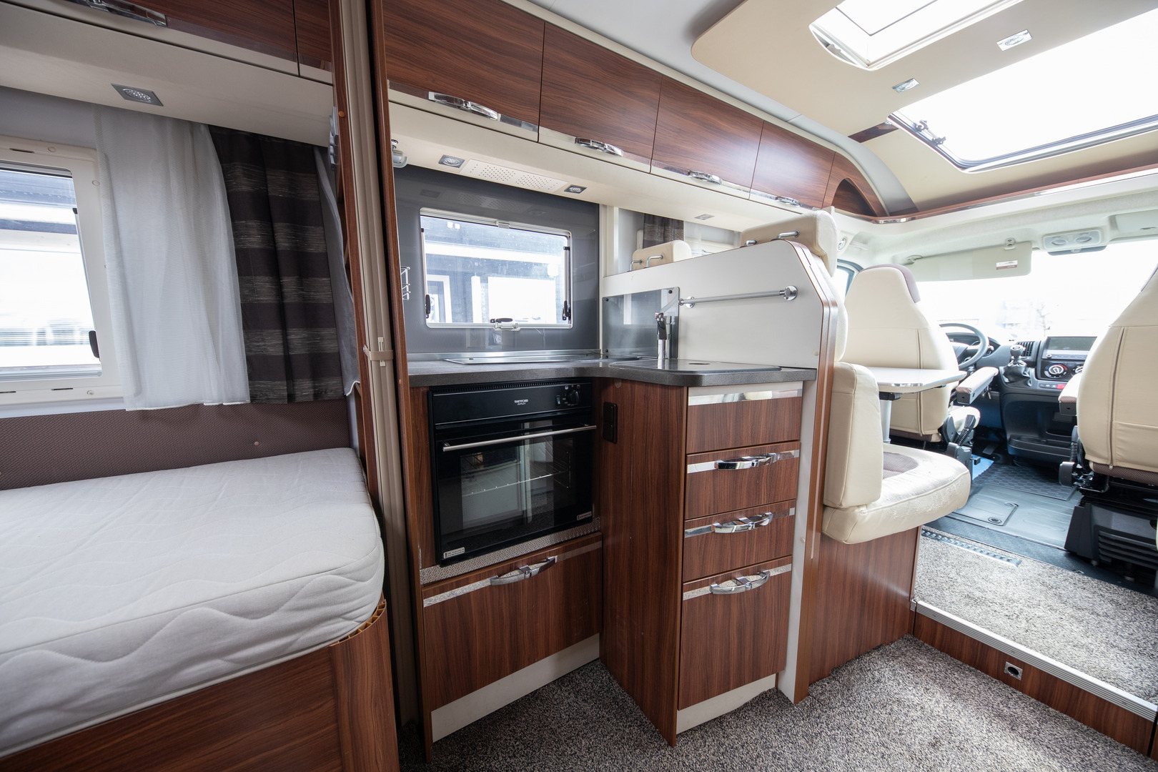 ADRIA Coral Supreme S 670 SLT 2015