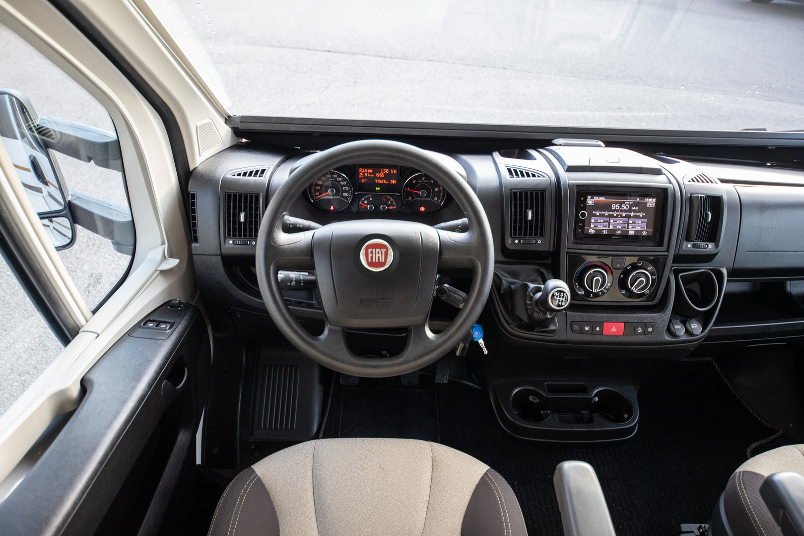 EURA MOBIL Active One 690 HB 2021