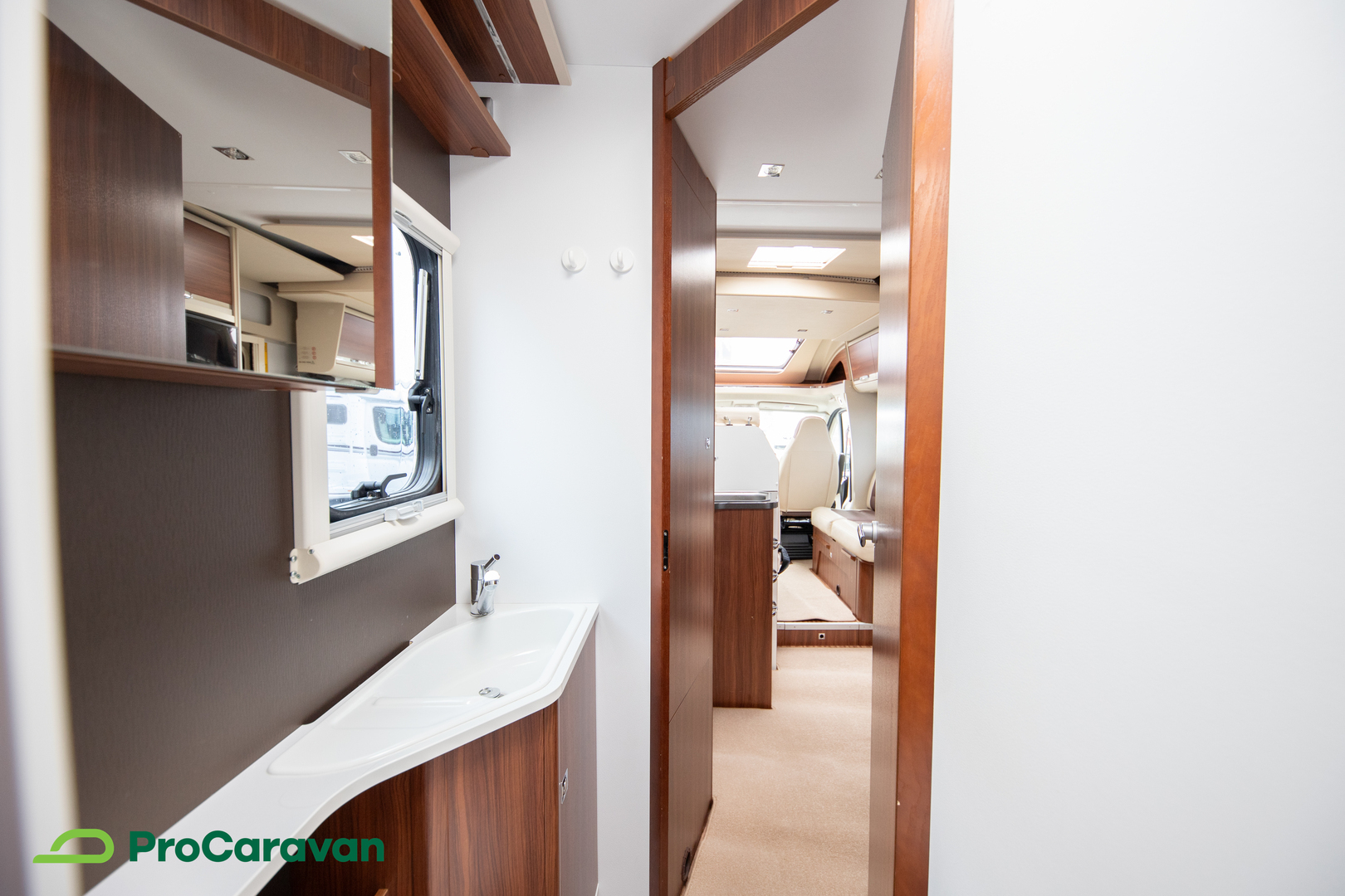 ADRIA Matrix M 650 SF 2015