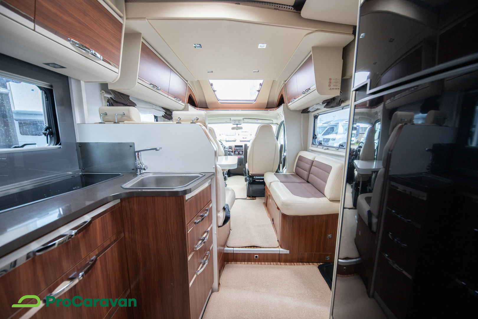 ADRIA Matrix M 650 SF 2015