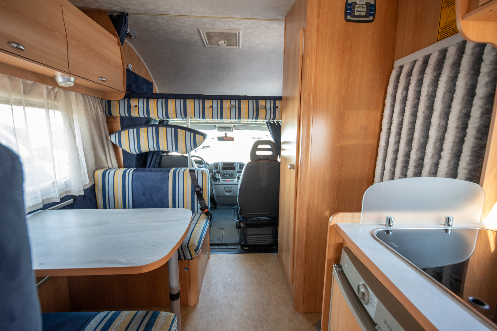 ELNAGH Baron 37 2009